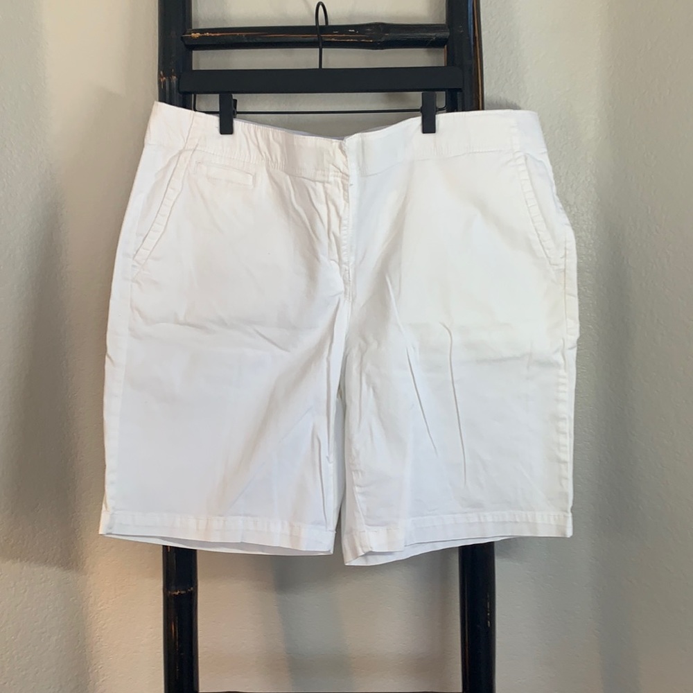 GUC charter club bright white bermuda shorts 18W